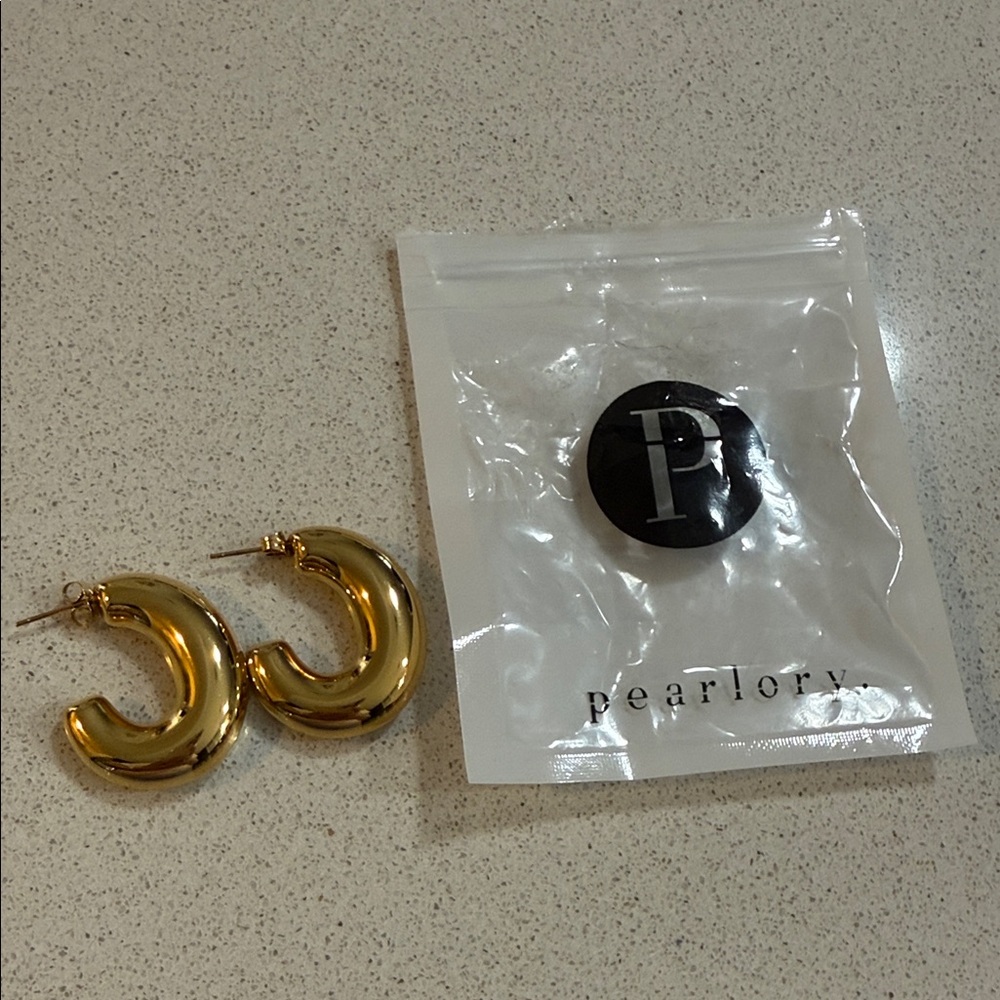 Pearlory Gold Chunky Hoop Earrings